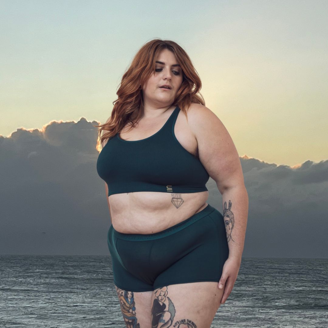 Sustainable, ethically produced atlantis bra crop by Underwear for Humanity: stronger support for larger bust, D - GG cup sizes. Recycled materials, knitted bra and band, seamfree, made from recycled nylon. Models wear the D+ Crop